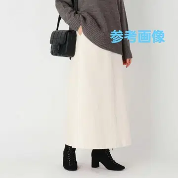 아이보리 코듀로이 A라인 스커트