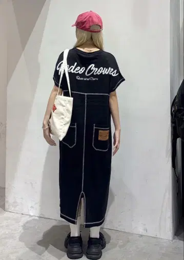 로디오 크라운즈 스티치 니트 원피스 블랙 새상품
