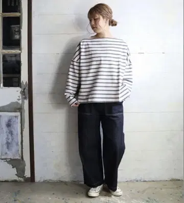 NARU() 델라베 보더 보트넥 와이드 셔츠 긴팔 티셔츠