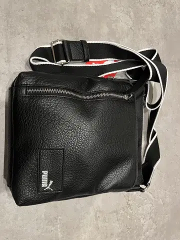 PUMA 숄더백 블랙