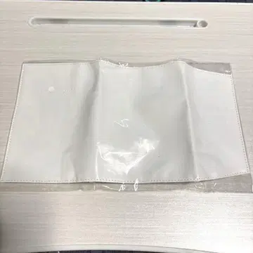 미세스 그린애플 화이트 라운지 북커버