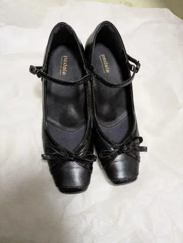 pedala 블랙 펌프스 23cm