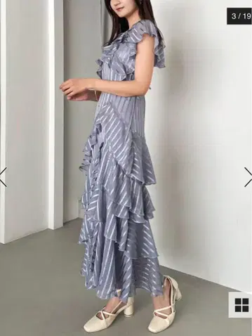 [ 미사용 새상품 ] dazzlin 다즐린 바리에플루이드 원피스 블루 M