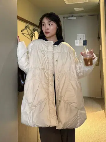 한국 화이트 다운 자켓 CRAMMY moi chantilly