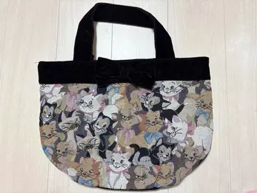 디즈니 고양이 자수 핸드백