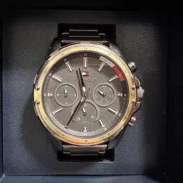 TOMMY HILFIGER 손목시계