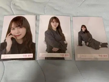 체크 코디 모리야 레이나 세미 네이비
