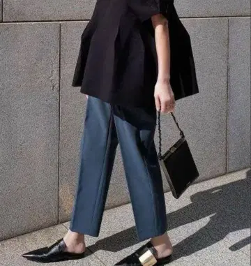 machatt 턱 테이퍼드 팬츠 그레이