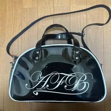 AFB 숄더백 (완판템) nyture 착용