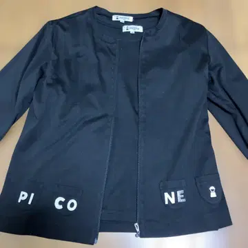 블랙 컬러 앙상블