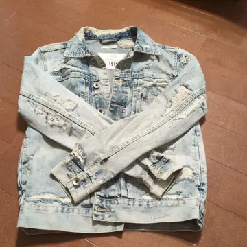 ZARA 라이트 블루 데미지 데님 자켓