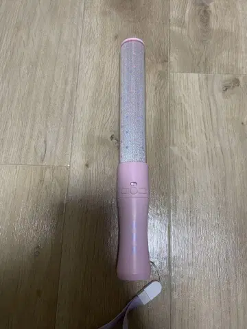=LOVE 이코라브 응원봉