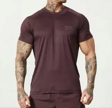 새상품 vanquish fitness 티셔츠