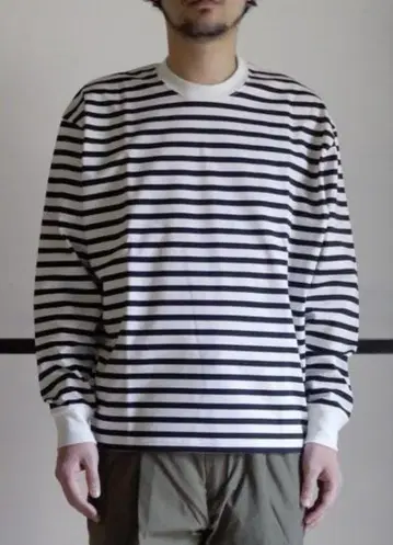 RAINMAKER OVERSIZED LONG SLEEVE T-SHIRTS