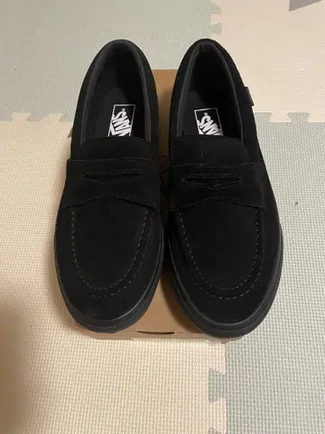 새상품 VANS LOAFER 스웨이드 로퍼 블랙 27cm 블랙 컬러
