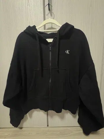 Calvin Klein 후드 부착 속기모 후드티 xs 사이즈 블랙