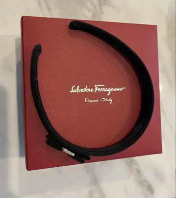 Salvatore Ferragamo 블랙 헤어밴드 페라가모