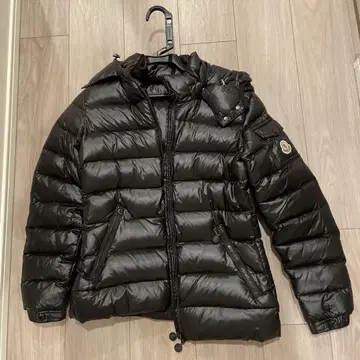 MONCLER 블랙 다운 자켓 후드 부착