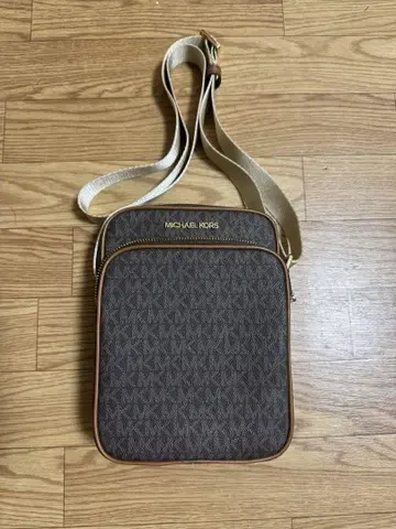 MICHAEL KORS 숄더백 브라운