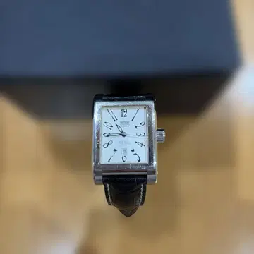 오리스 마일즈 렉탱귤러 데이데이트