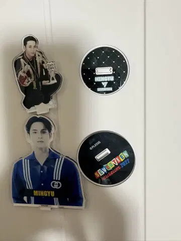 K-POP 아이돌 캔뱃지 4개 세트