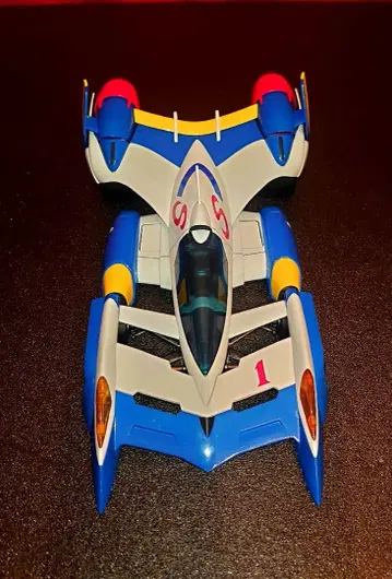 슈퍼 아스라다 AKF-11 바리아블 액션