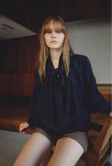 THETOE Romer Ribbon Blouse