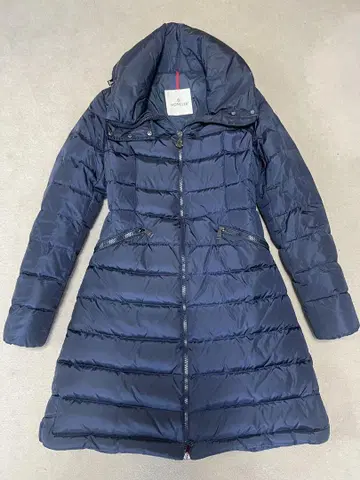 MONCLER 네이비 다운 자켓 후드 부착