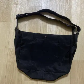 packing 뉴즈 페이퍼백 숄더백 유나이티드 애로우즈