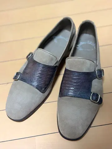 레어 미사용 산토니 더블 몽크 로퍼 리자드