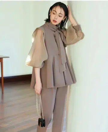 새상품급 브라운 벌룬 슬리브 셋업