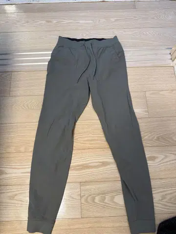 Lululemon 조거 팬츠 올리브 그린