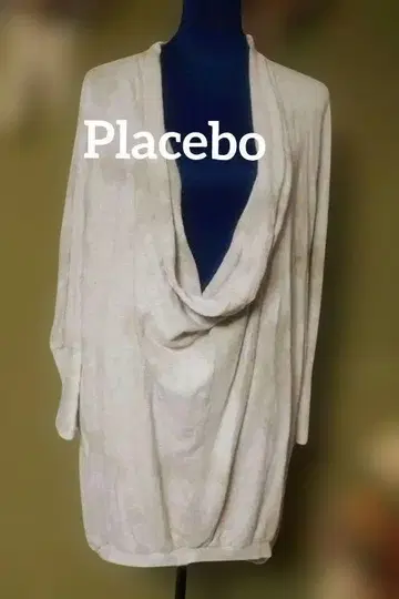 Placebo 플라세보 드레이프 넥 오부 소매 상의 베이지 계열