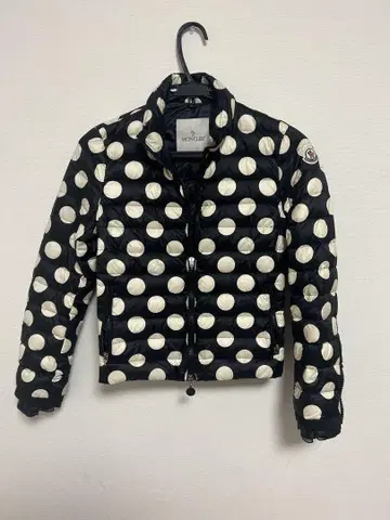 MONCLER 다운 자켓 도트 무늬