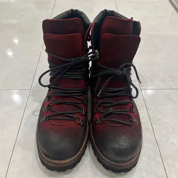 BARNEYS NEWYORK 가죽 하이컷 부츠 빨간색