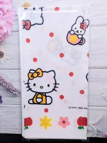 레어 헤이세이 레트로 산리오 1999년산 헬로키티 런치 크로스