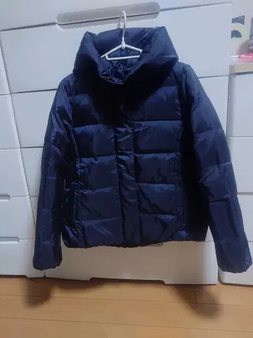 새상품급 네이비 다운 자켓 다운 70% 페더 30%