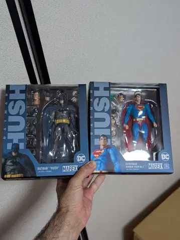 Mafex Superman e Batman Hush