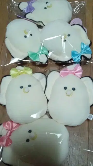 동그란 눈의 생굴 꾸미기 봉제인형 파우치 풀컴프