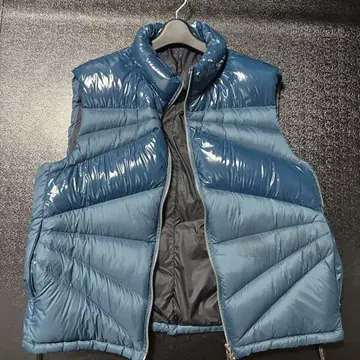 ARMANI EXCHANGE 파랑 퀼팅 베스트