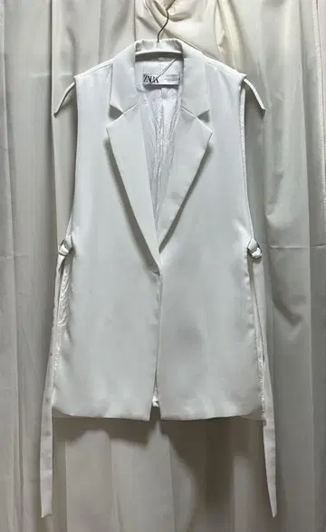 ZARA 화이트 베스트