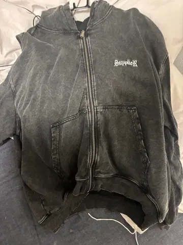 Supplier 블랙 후드티