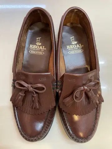 REGAL 퀼트 태슬 로퍼 리본 브라운