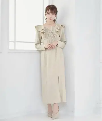 로제 뮤즈 tight slit front ribbon dress