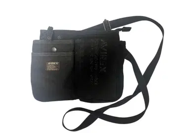 AVIREX 블랙 숄더백