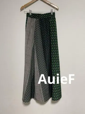 기타 아우이에프 AuieF 패턴 절개 프린트 플레어 스커트