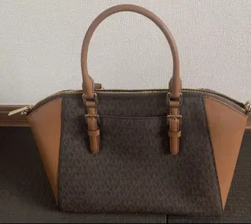MICHAEL KORS 브라운 핸드백