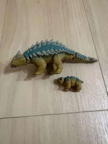 안킬로사우루스 공룡 피규어 세트 (대 소) 쥬라기 공원 아니아
