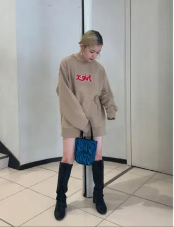 x-girl 베이지 오버 사이즈 트레이닝복