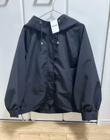 블랙 후드 부착 오버 사이즈 마운틴 후드티